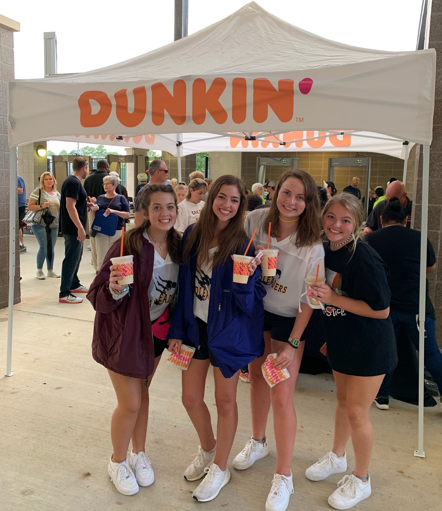 DUNKIN Klein 8